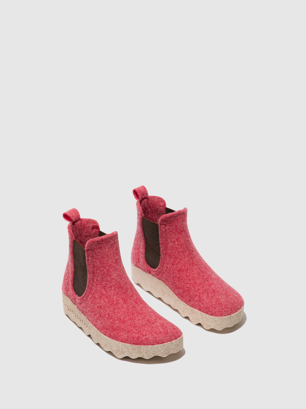 Chelsea Ankle Boots CAIA RED