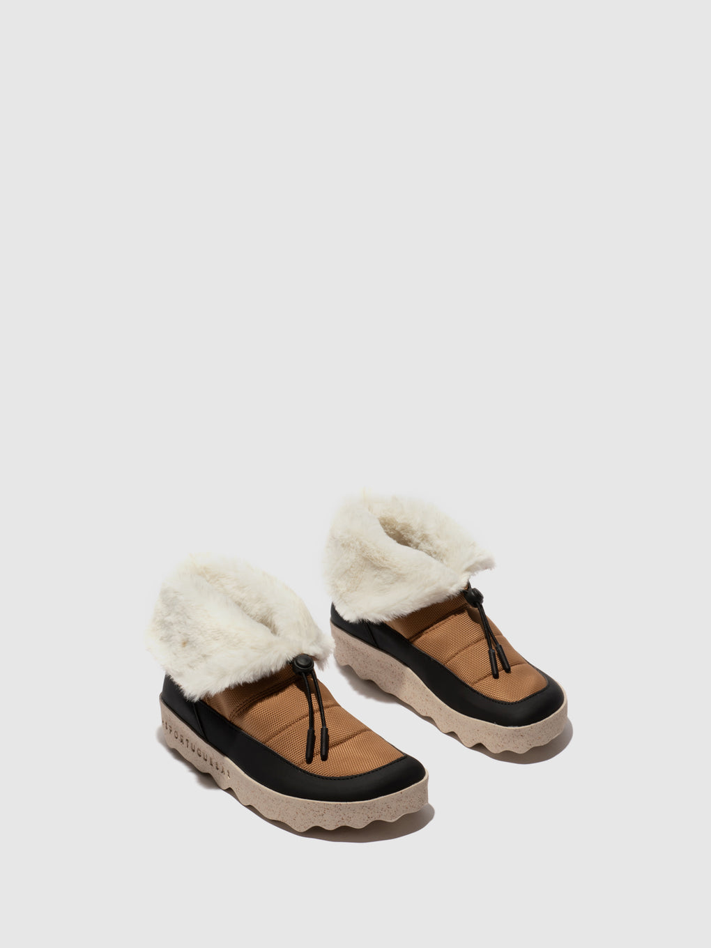 Round Toe Boots COAT BROWN