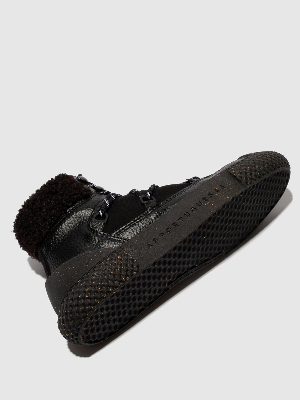 Hi-Top Trainers THIS BLACK