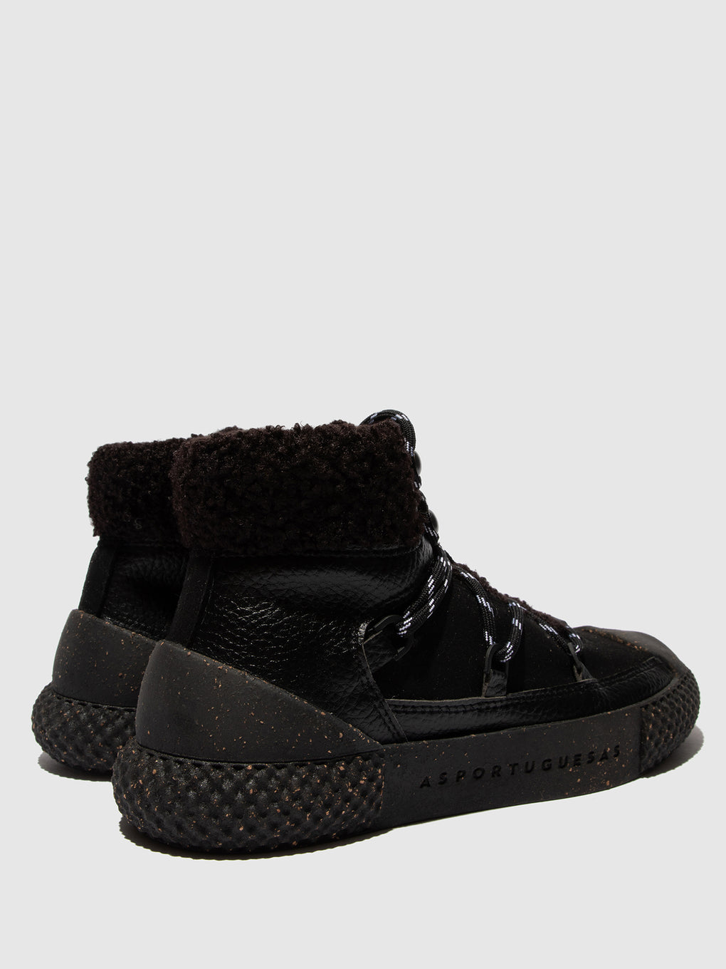 Hi-Top Trainers THIS BLACK