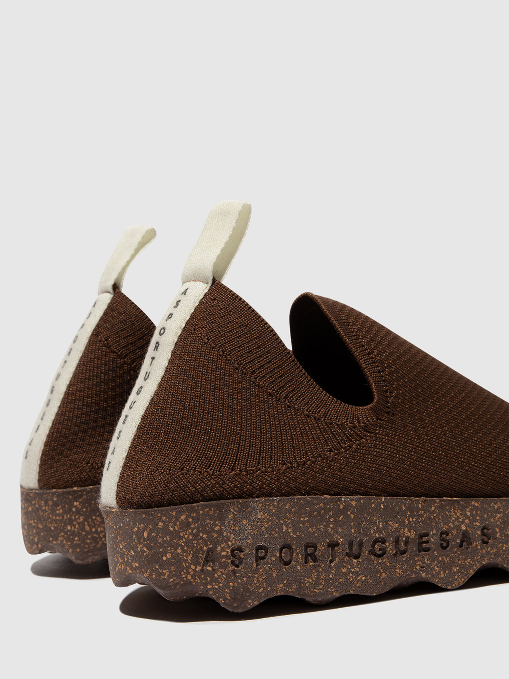 Slip-on Trainers CARE Brown