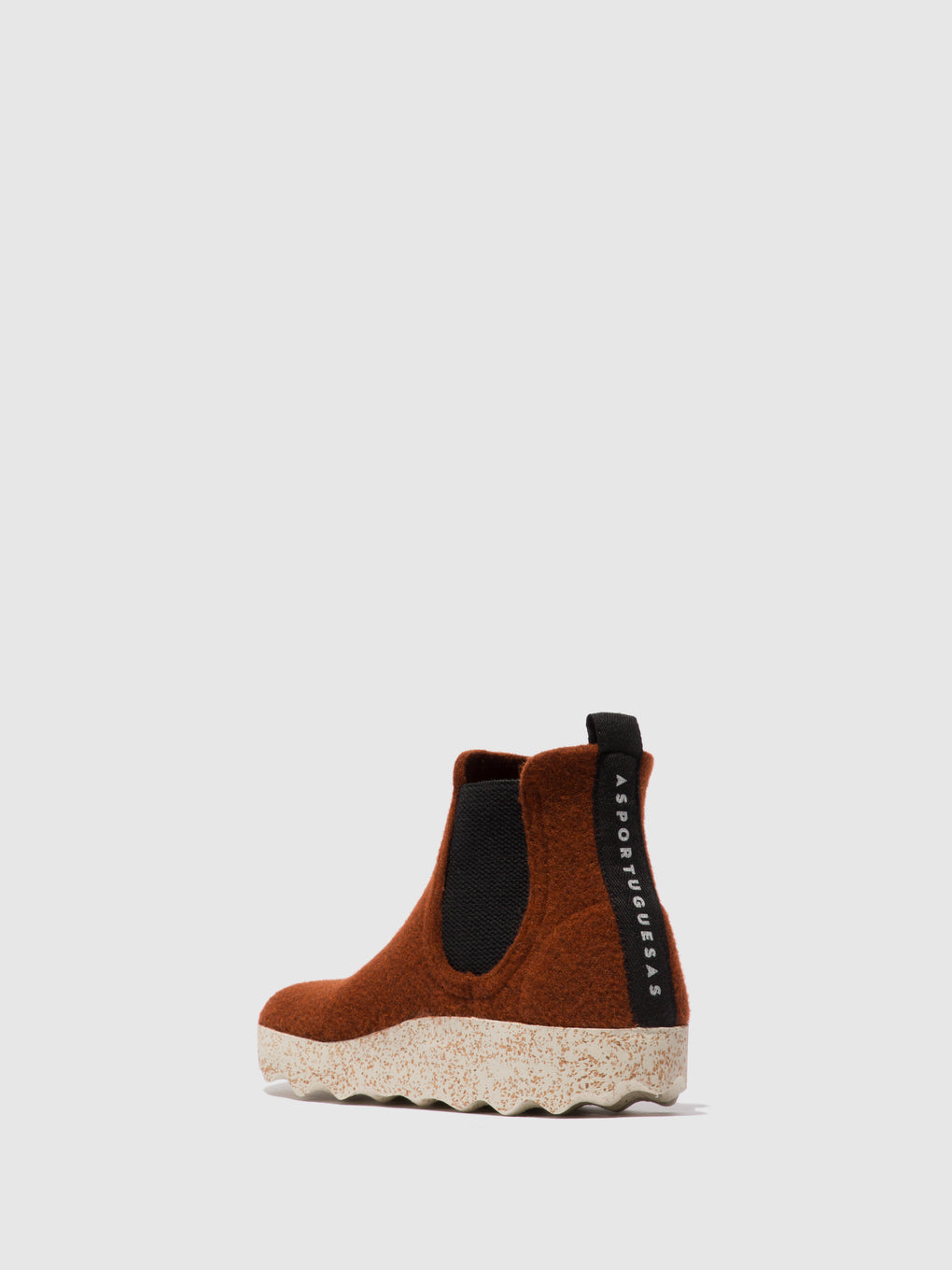 Chelsea Ankle Boots CAIA BROWN