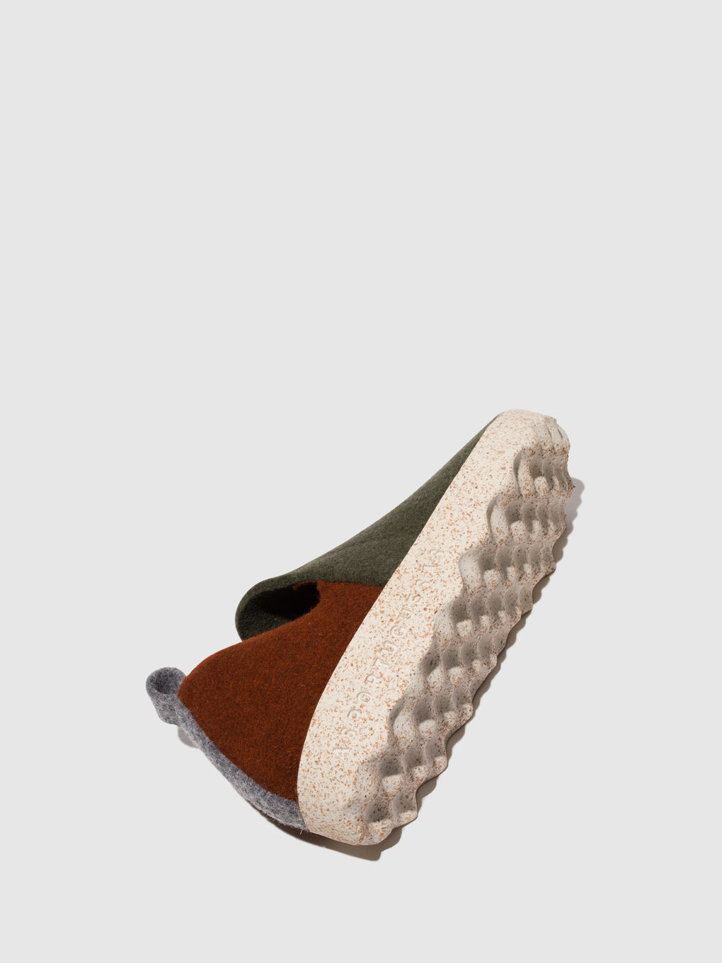 Round Toe Shoes CITY MILITARY GREEN/ BROWN