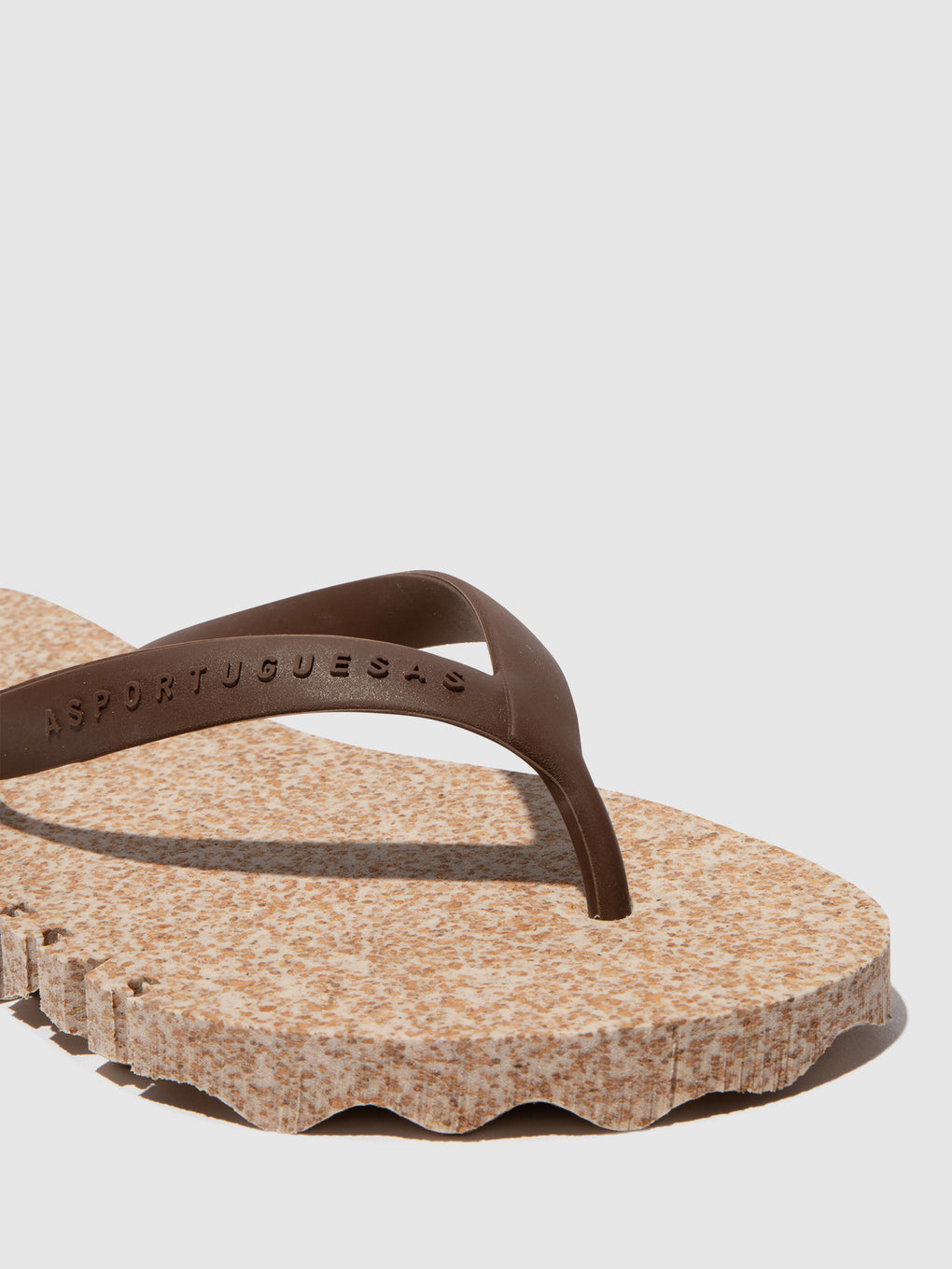 Beach Flip-Flops BUMPY Milky & brown strap
