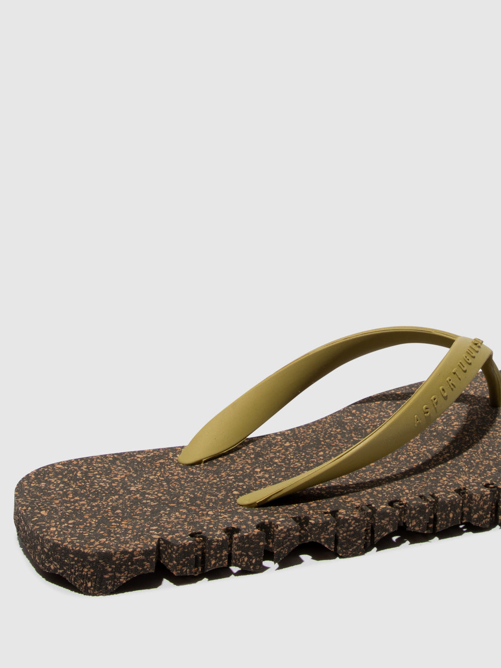 Beach Flip-Flops BUMPY Black & Mlt. Gold strap