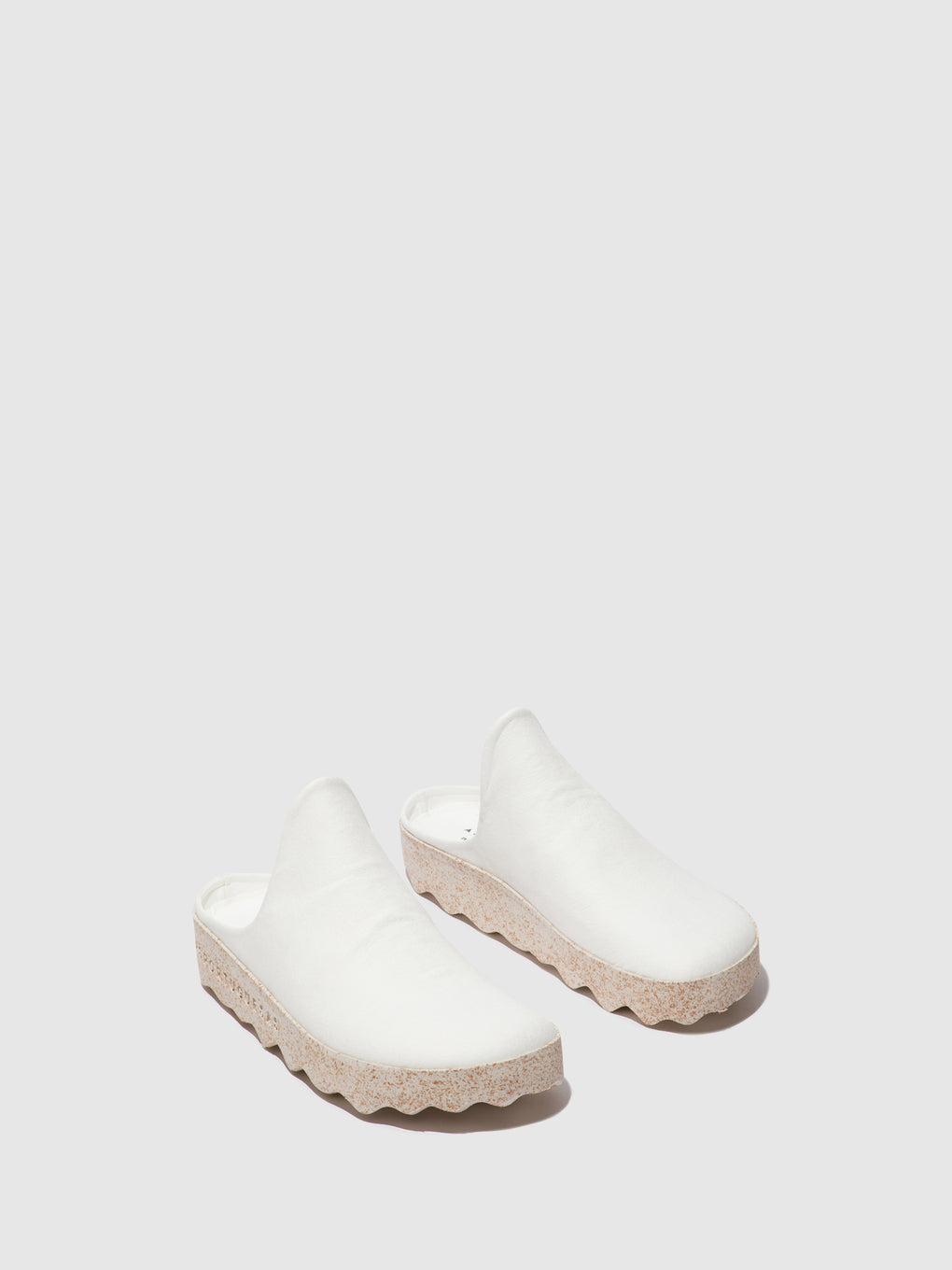 Slip-on Mules CLAY White