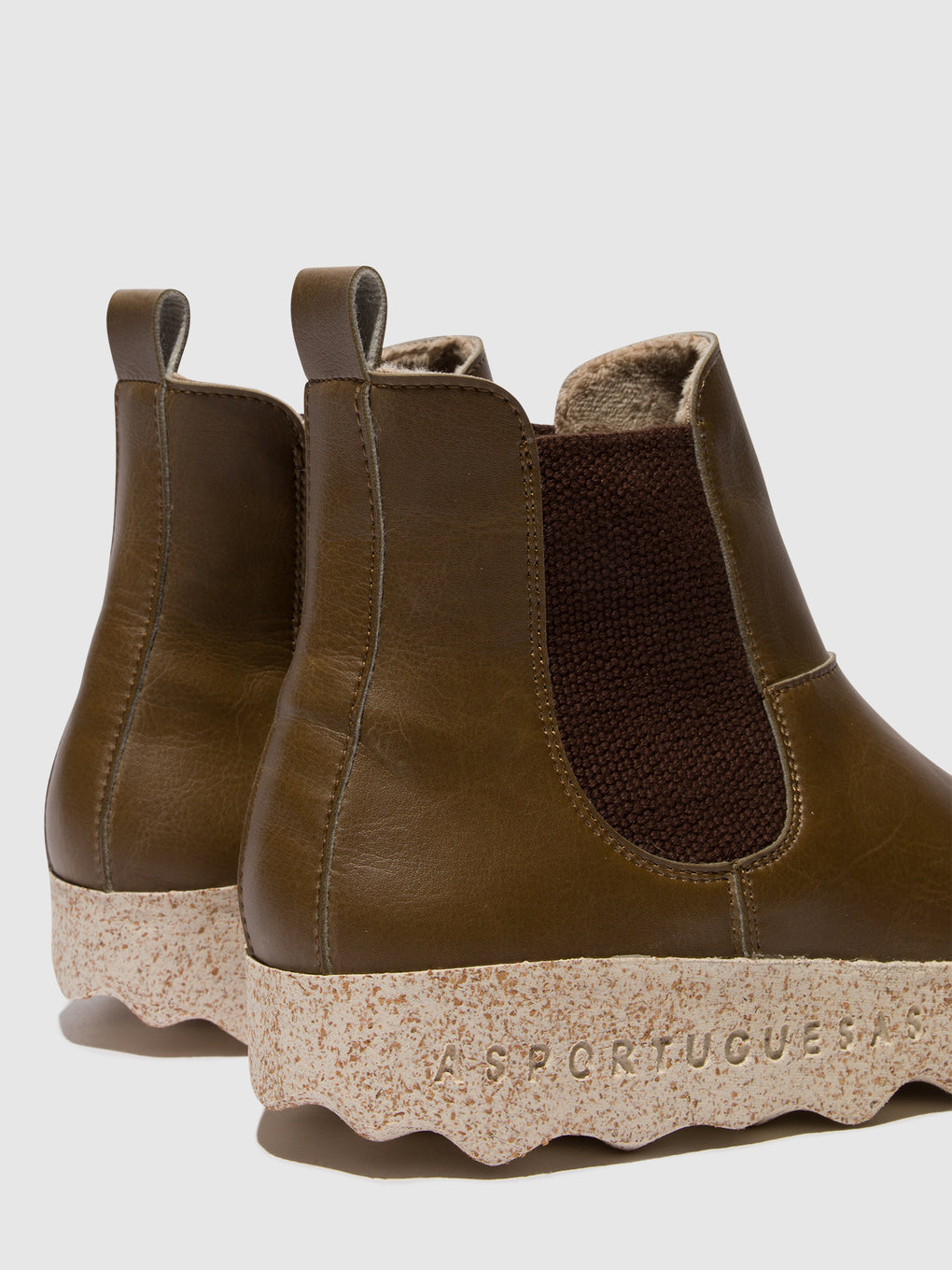 Chelsea Ankle Boots CAIA KHAKI