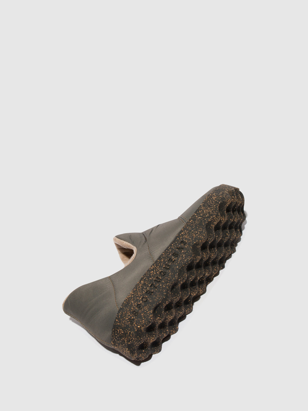 Round Toe Shoes CRUS TAUPE