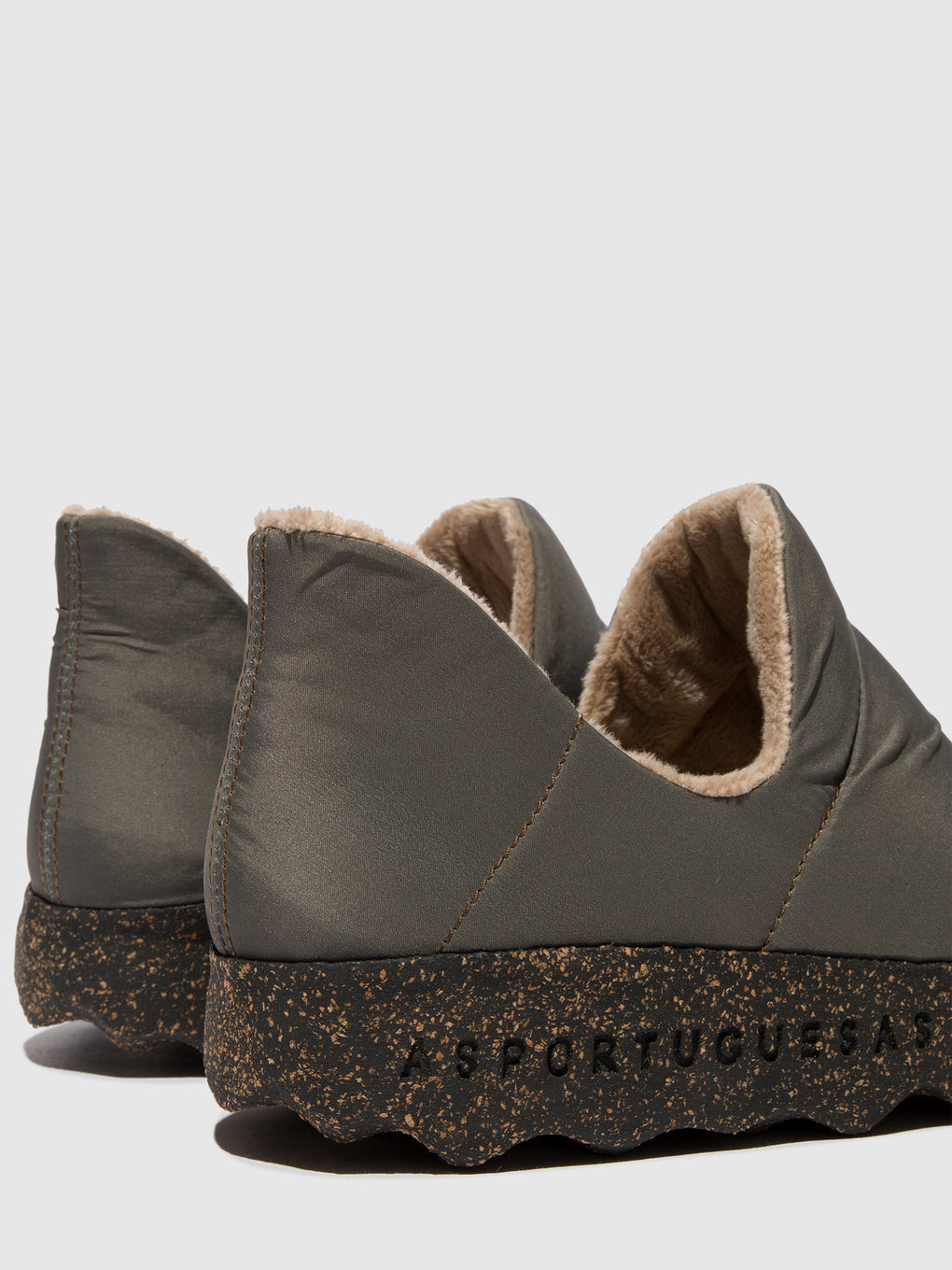 Round Toe Shoes CRUS TAUPE