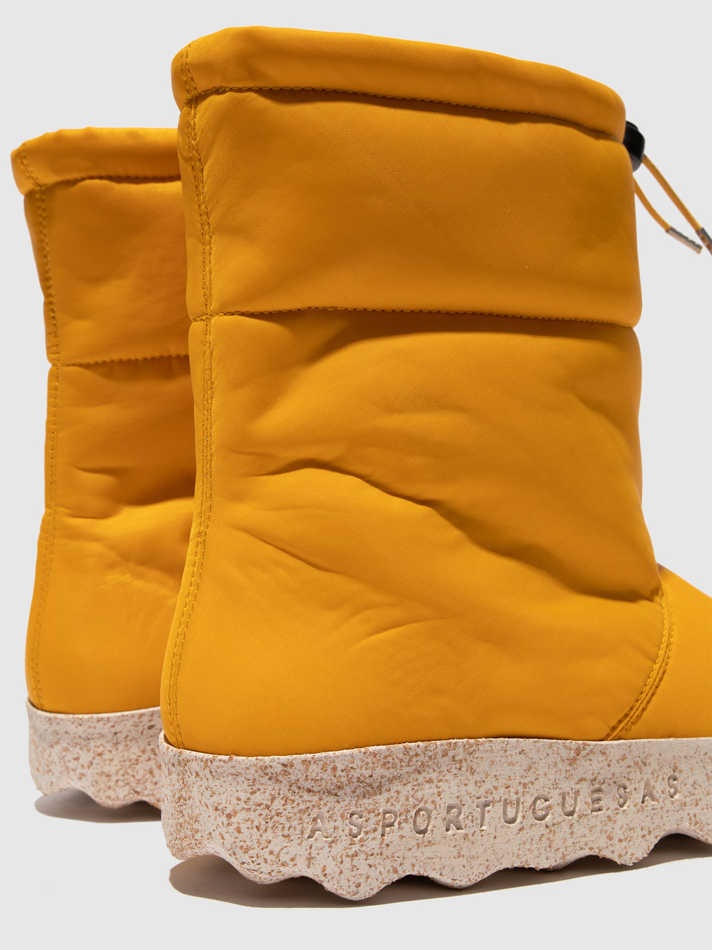 Fluff Boots CALE YEMA